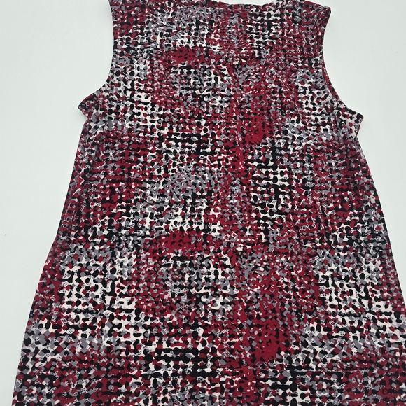 Kasper Red and Black Sleeveless Top - Picture 2 of 7